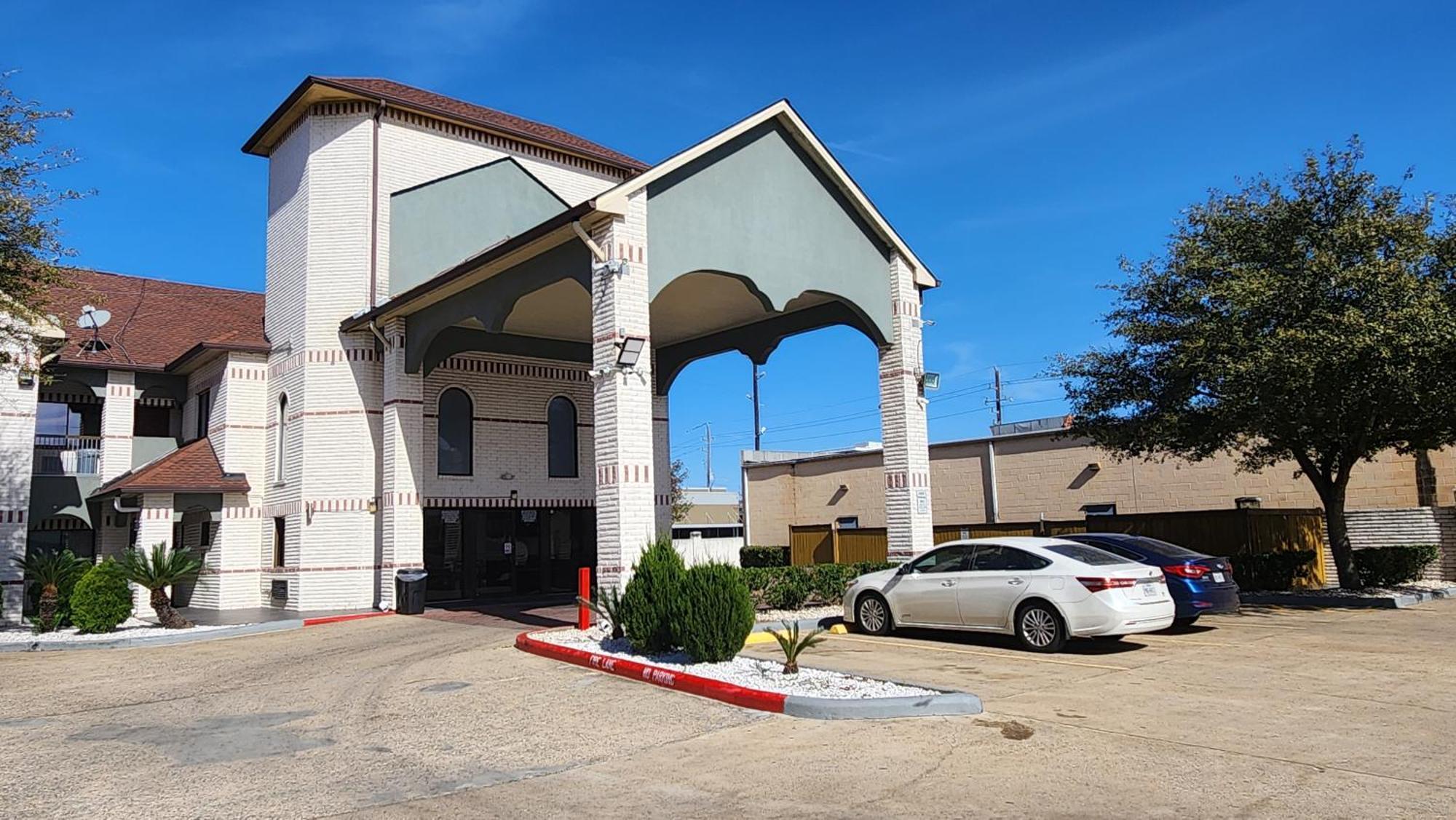 Scottish Inn & Suites Sam Houston Parkway Esterno foto